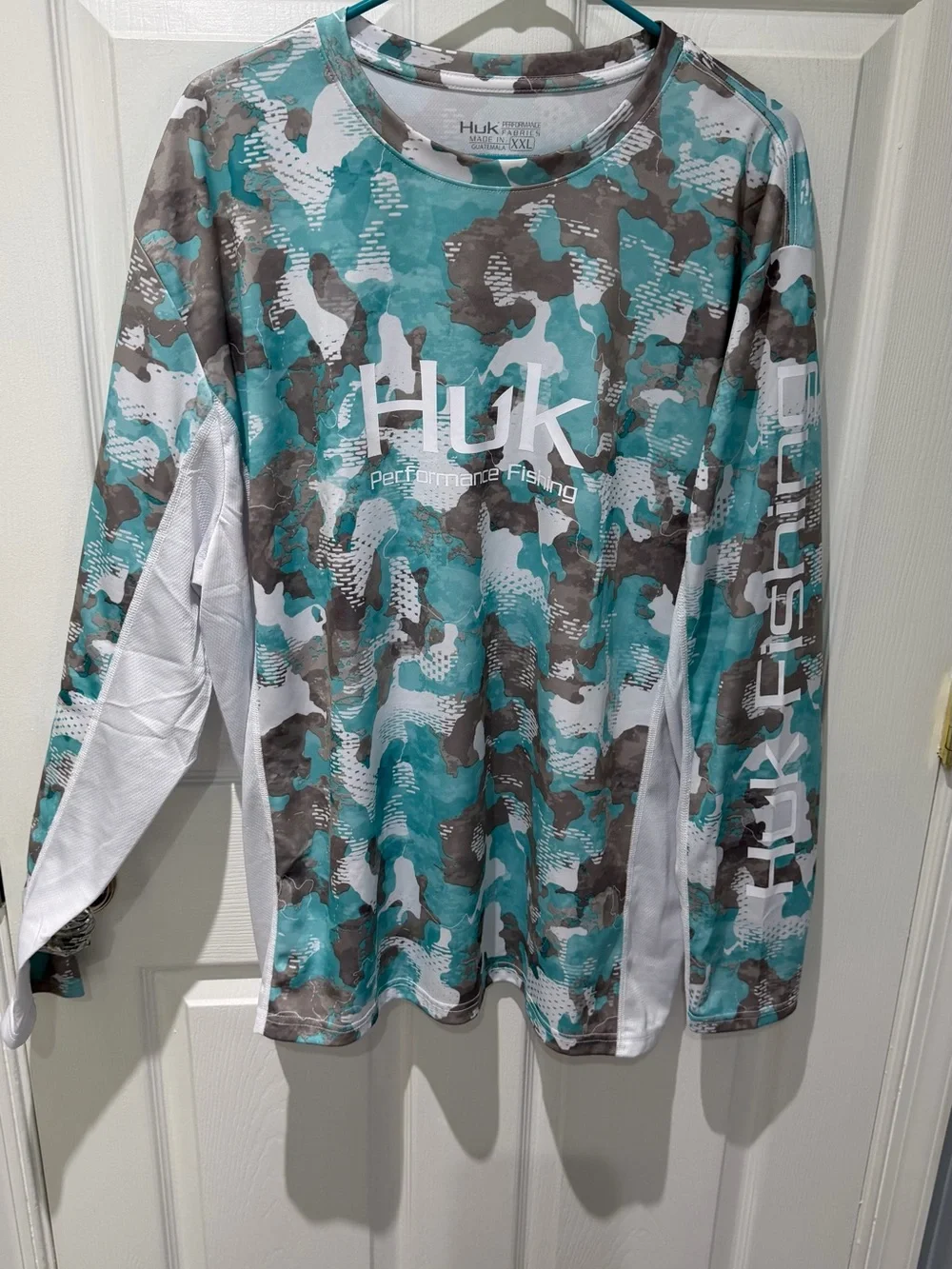 Huk Men’s Performance Fishing Long Sleeve Shirt - Teal, White, Gray